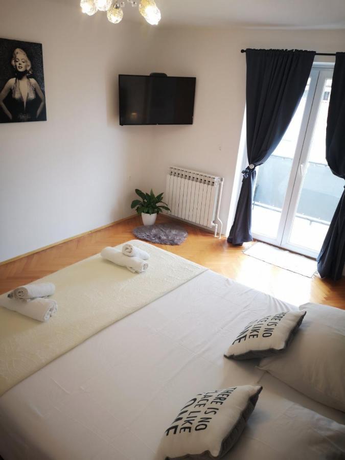 Apartment Biggy ロヴィニ エクステリア 写真