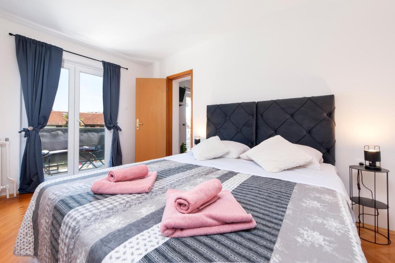 Apartment Biggy ロヴィニ エクステリア 写真